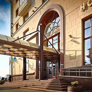 Hotel Minsk **** Mińsk